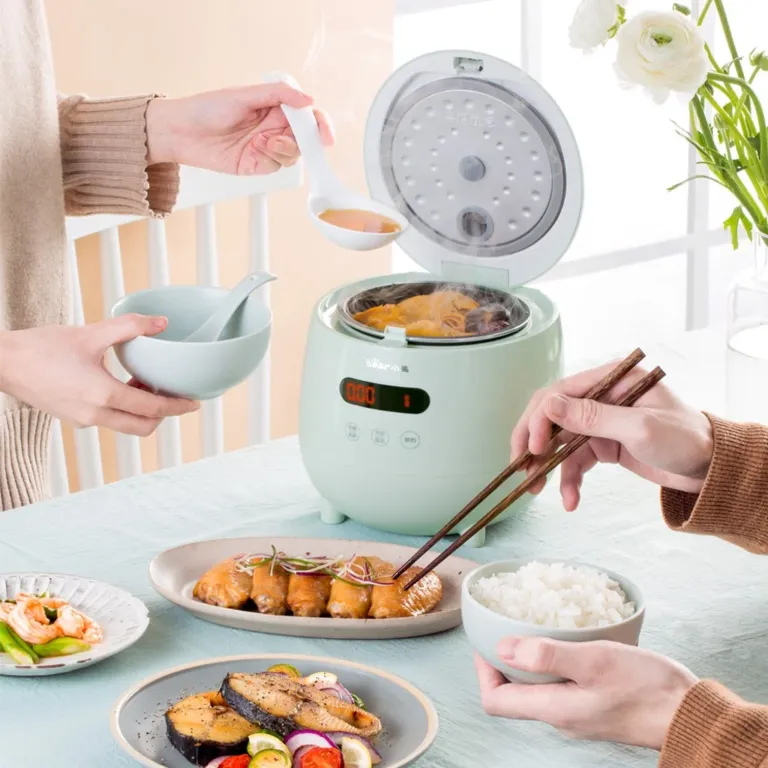 Nồi Cơm điện mini Bear DFB-B12F1 | AKIA