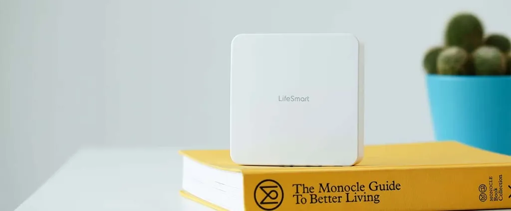 Bộ Điều Khiển Trung Tâm Lifesmart Smart Station 4 Bộ Điều Khiển Trung Tâm Lifesmart Smart Station - Akia Smart Home