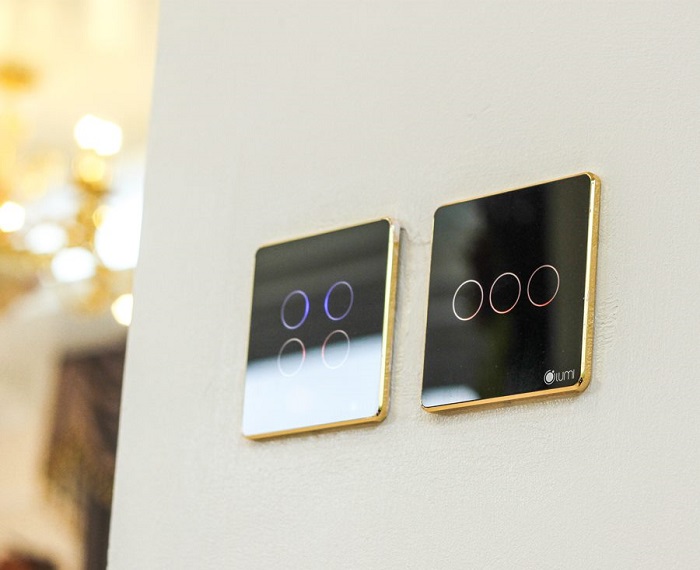 Công Tắc Lumi Vuông - Kính Phẳng - Màu Trắng - 1 Nút