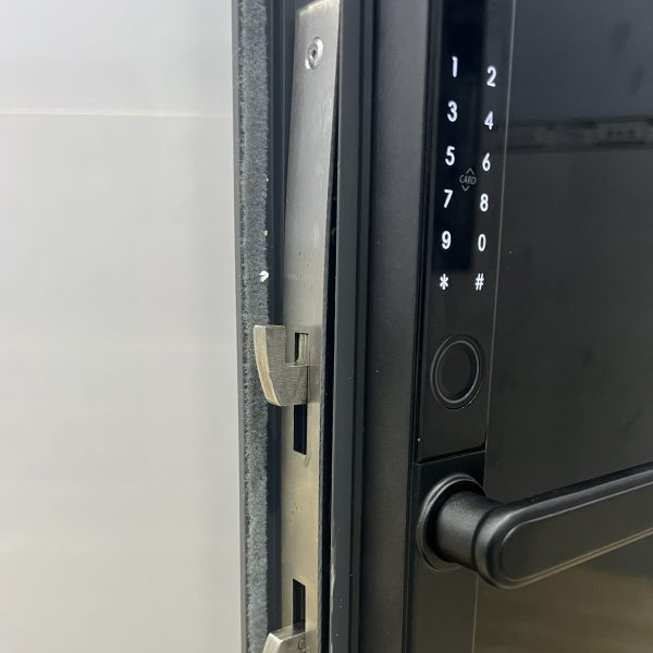Khoá vân tay cho cửa nhôm Laffer RF21 - AKIA Smart Home