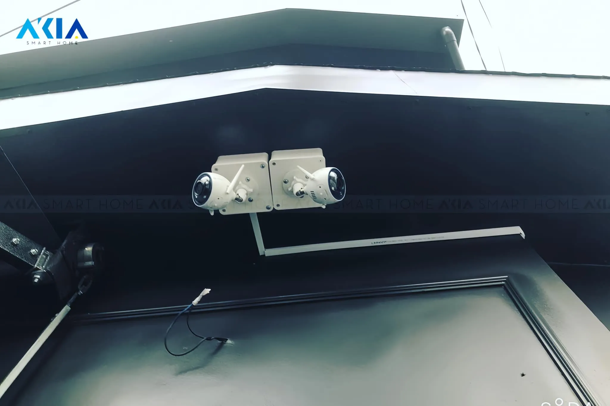 Ezviz Cb90 Dual Kit – Camera Ngoài Trời 2 Ống Kính 2K⁺ – Pin 10.400 Mah &Amp; Tấm Solar 8 W – Aov 2.0 – Ai Phát Hiện Người/Xe – Wi‑Fi 6 – Còi &Amp; Đèn Nháy – 19 Danh Mục Camera