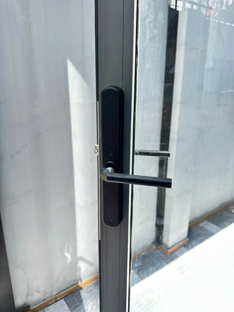 Khóa Thông Minh Cửa Nhôm Xingfa Akia Sl210 23 Khóa Thông Minh Cửa Nhôm Akia Sl210
