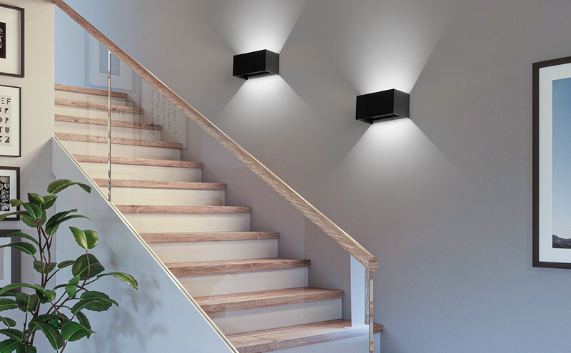 Lắp Đặt Đèn Cảm Ứng Chiếu Nghỉ Giữa Tầng Mang Đến Không Gian Sang Trọng Và Đủ Ánh Sáng 