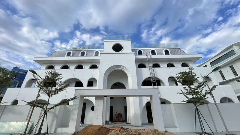 Biệt Thự Anh Hồng Là Một Sự Kết Hợp Giữa Công Nghệ Và Tiện Nghi