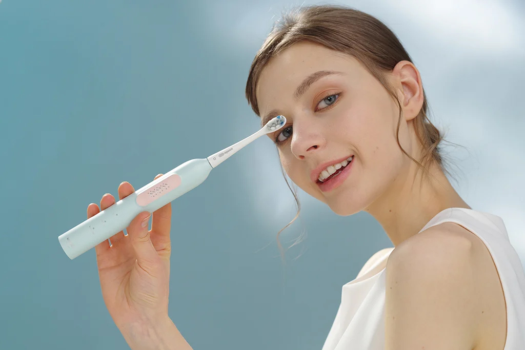 Bàn Chải Điện Sóng Siêu Âm Usmile P1