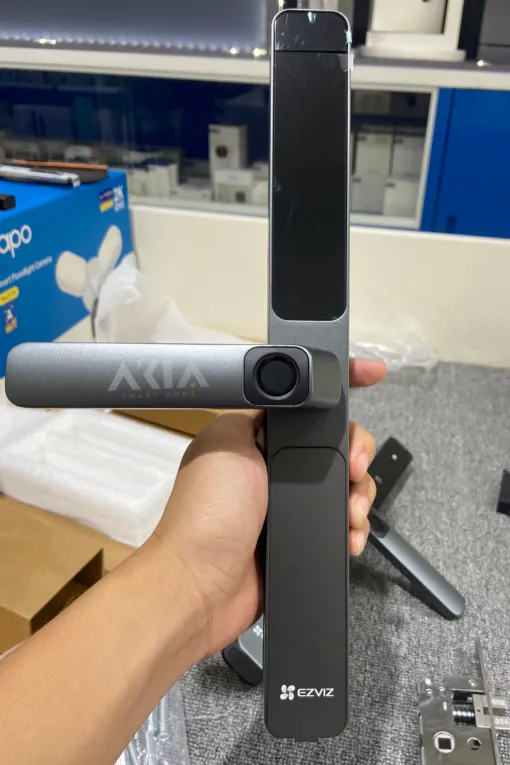 Khóa cửa vân tay Ezviz DL06 Pro – Mật mã – Thẻ từ – Cảm biến nhạy bén