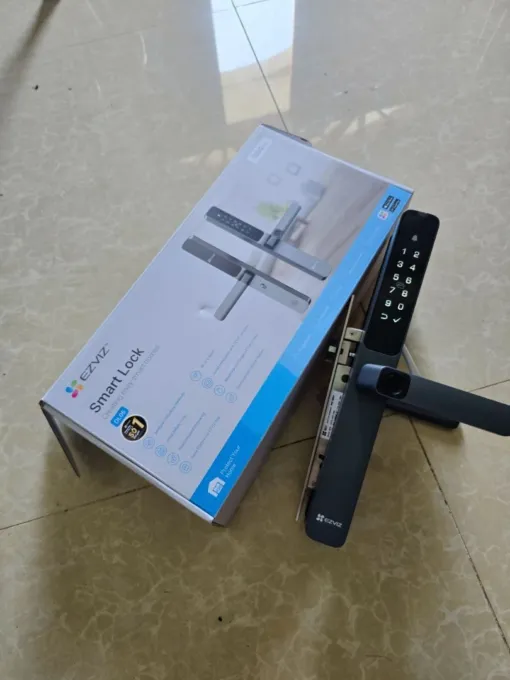 Khóa cửa vân tay Ezviz DL06 Pro – Mật mã – Thẻ từ – Cảm biến nhạy bén