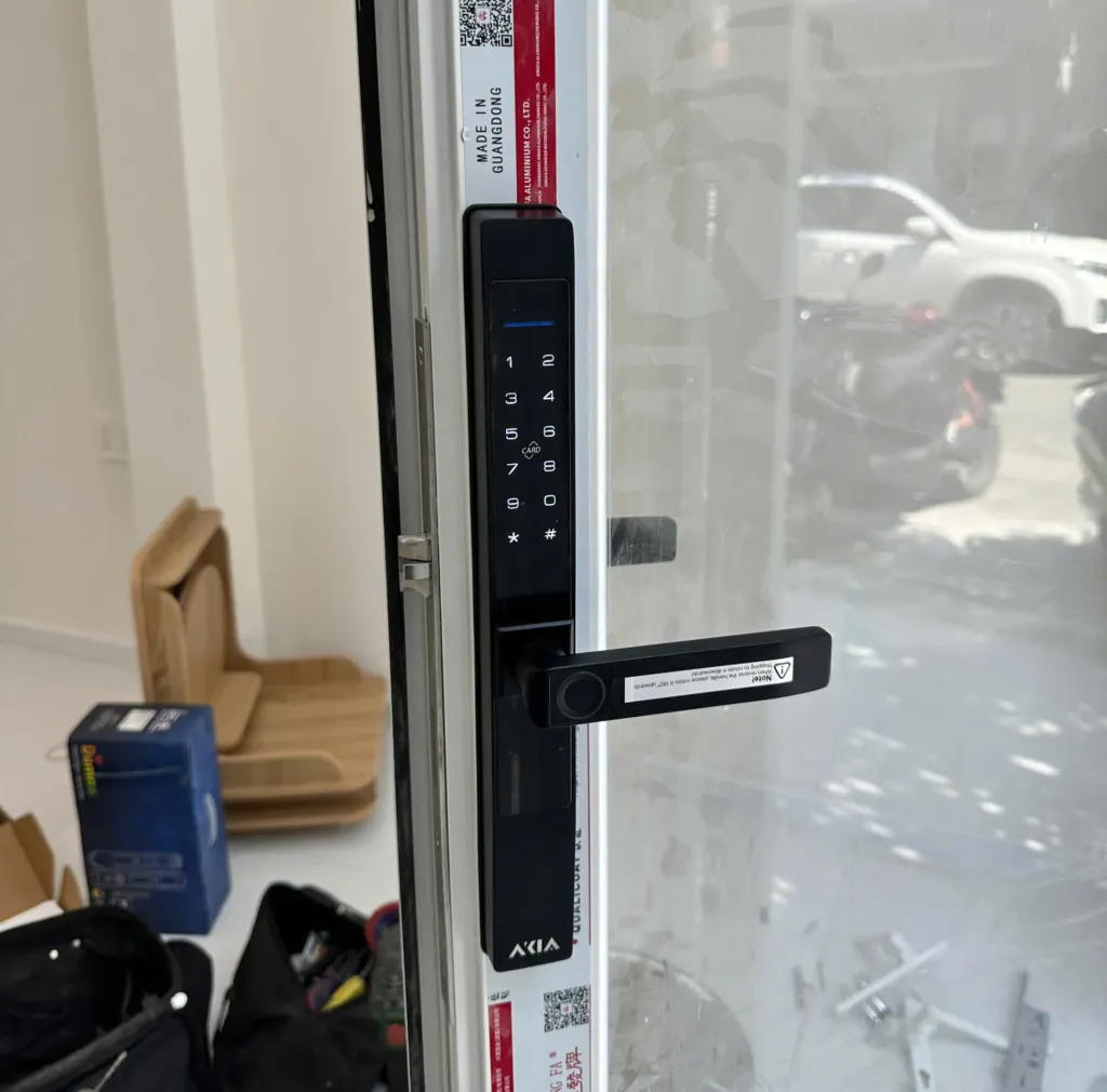 Khoá Vân Tay Cửa Nhôm Akia Sl610 7 Akia 610-1