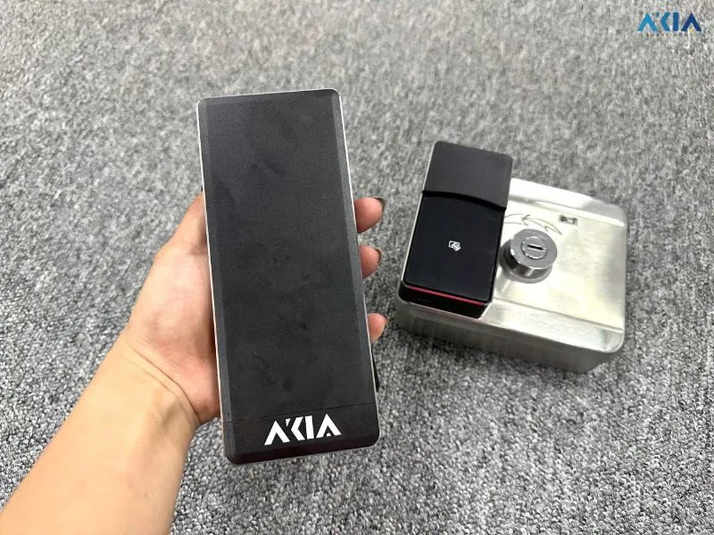 Khóa Vân Tay Thông Minh Akia N2 Dành Cho Khóa Cổng 10 Khóa Akia N2