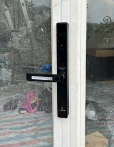 Khóa Vân Tay Cửa Nhôm Akia S610
