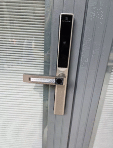 Khóa Vân Tay Cửa Nhôm Akia S610
