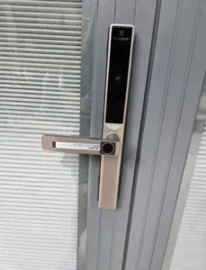 Khóa Vân Tay Thông Minh Cửa Nhôm Akia S610 27 Khóa Vân Tay Cửa Nhôm Akia S610