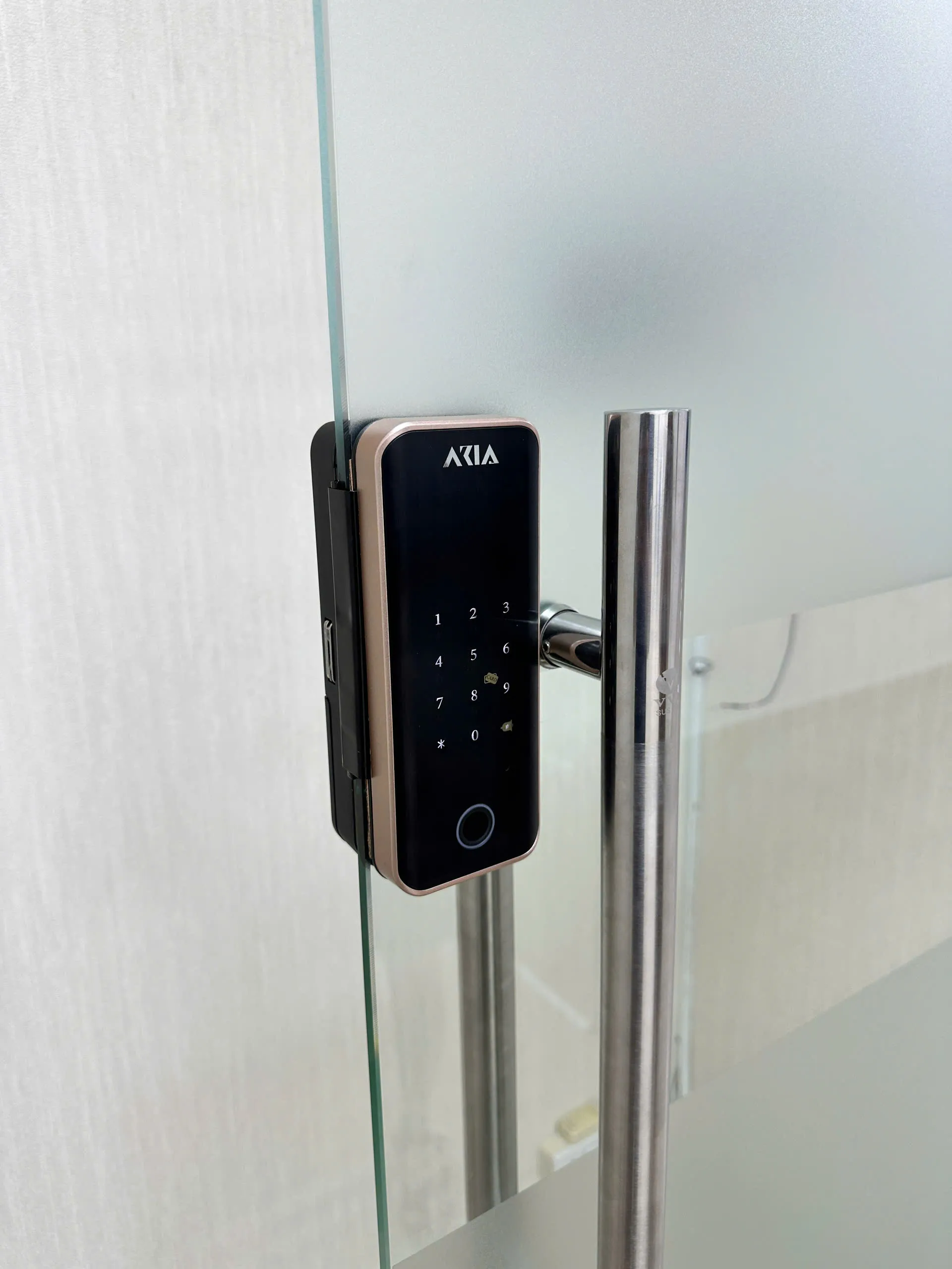 Lắp đặt khóa - AKIA Smart Home