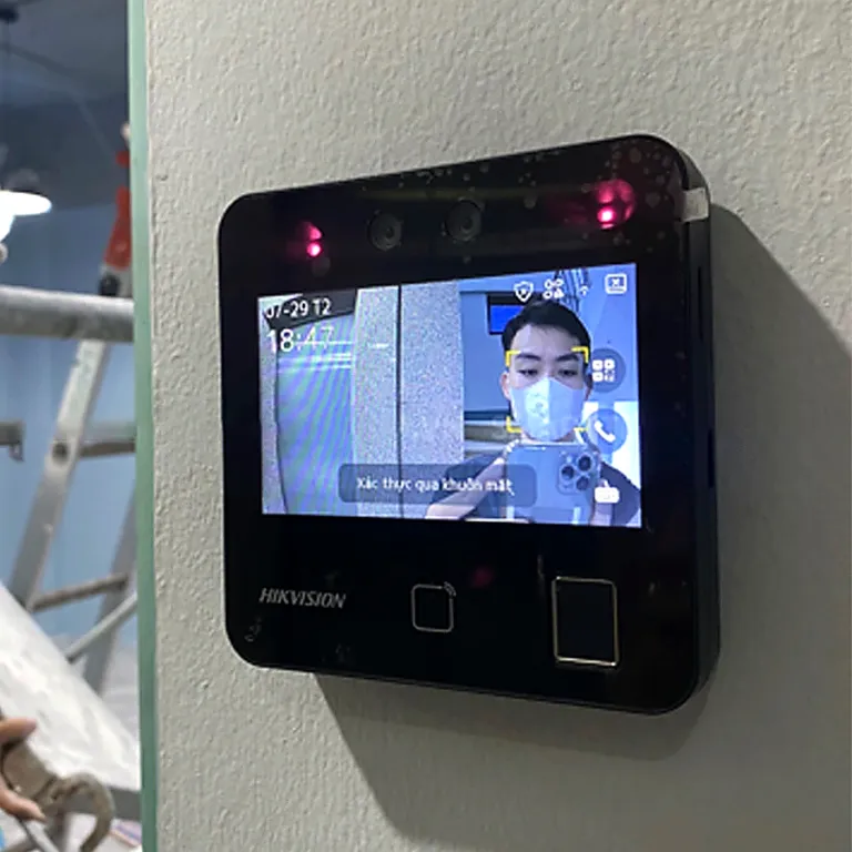 Máy chấm công khuôn mặt HIKVISION SH-K1T9343MFWX - AKIA Smart Home